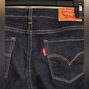 Levi’s High-Rise Skinny Jeans
